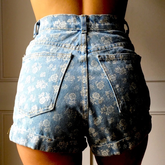 American Appeals denim shorts medium wash 25 - Picture 1 of 4